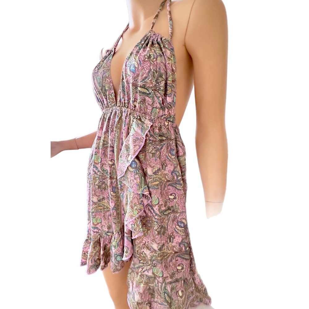 Eexy open back mini halter dress